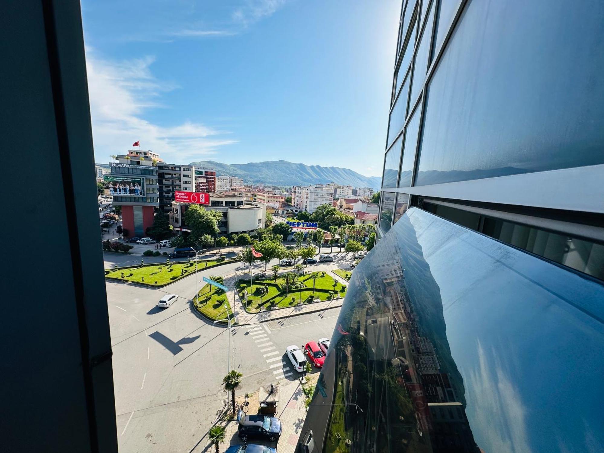 Stay-Five Rooms & Apartments Shkodra Exterior foto
