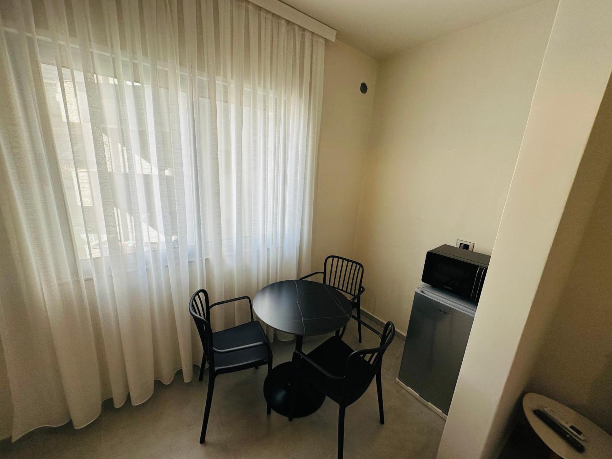 Stay-Five Rooms & Apartments Shkodra Exterior foto