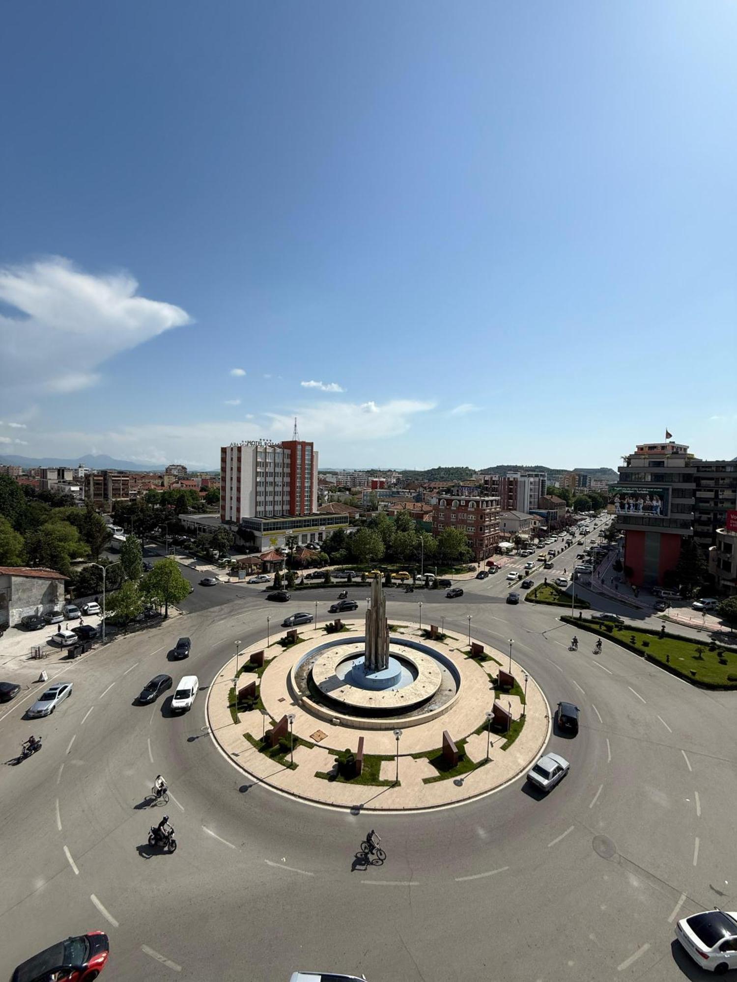 Stay-Five Rooms & Apartments Shkodra Exterior foto